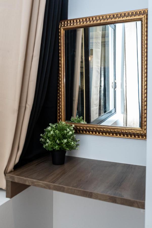 Ferienwohnung Luxurious Triplex - Marais & Montorgueil Paris Exterior foto